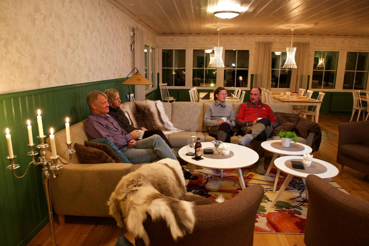 Pine Bay Lodge Person Luaran gambar
